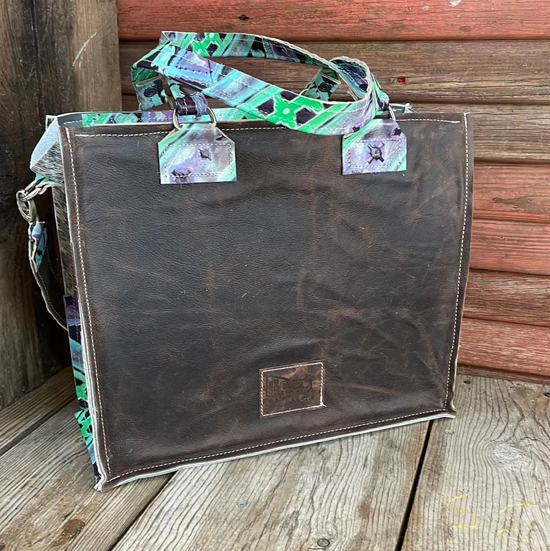 065 Clerk - Brindle w/ 90's Party