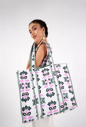 1395 Voyager Tote