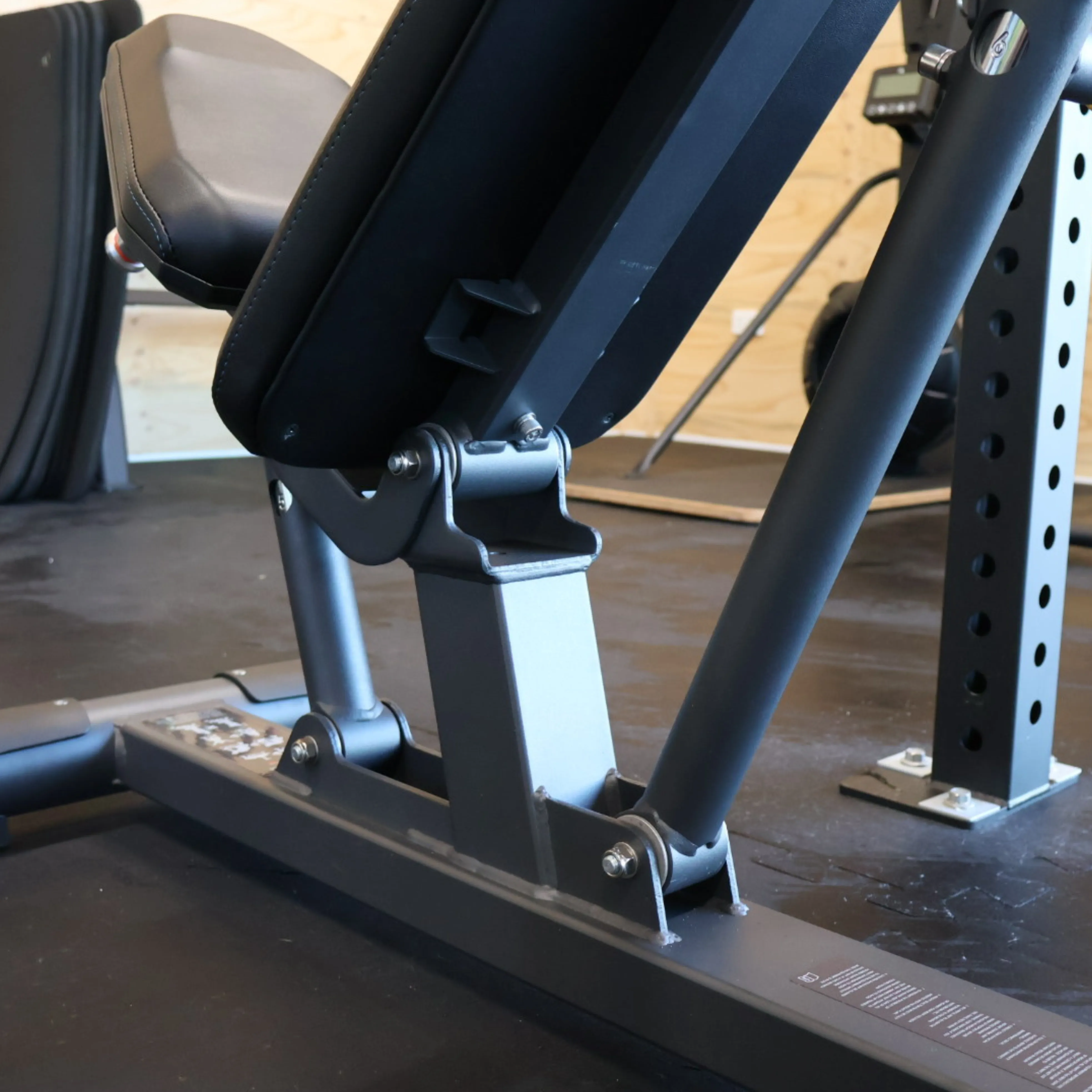 ARROW® X9 Commercial Adjustable Bench