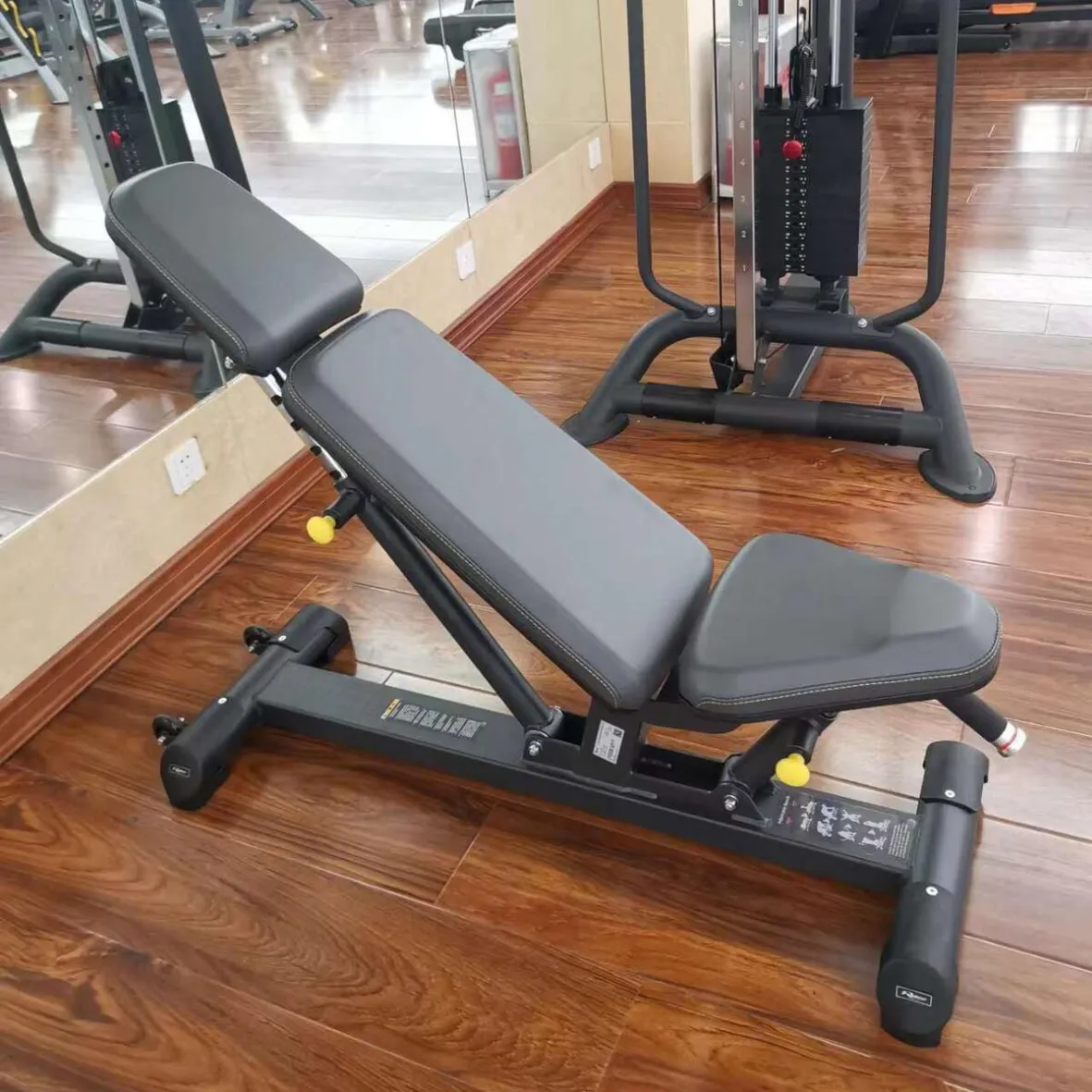 ARROW® X9 Commercial Adjustable Bench
