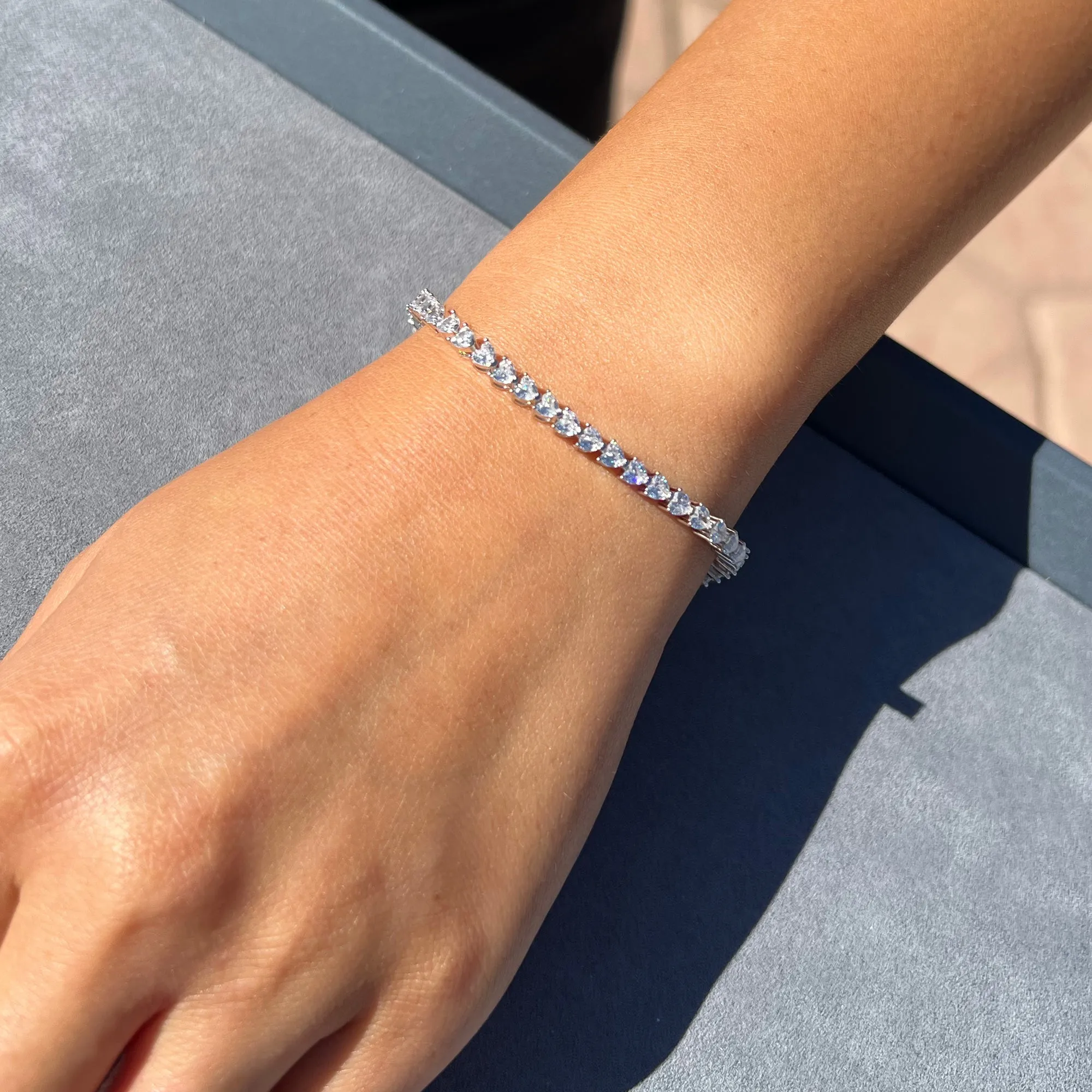 Certified VVS1 Moissanite Heart Cut Tennis Bracelet