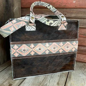 Clerk - Dark Brindle w/ Adobe Navajo