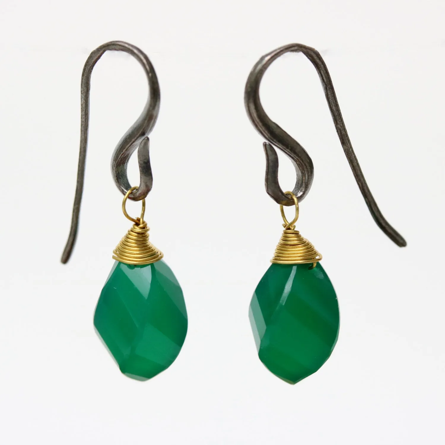 Green onyx drops twist faceted earrings with oxidized sterling silver hooks