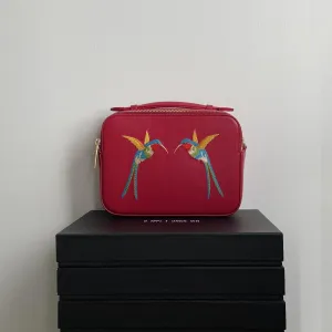 HUMMINGBIRD EMBROIDERED CROSSBODY BAG (RED)