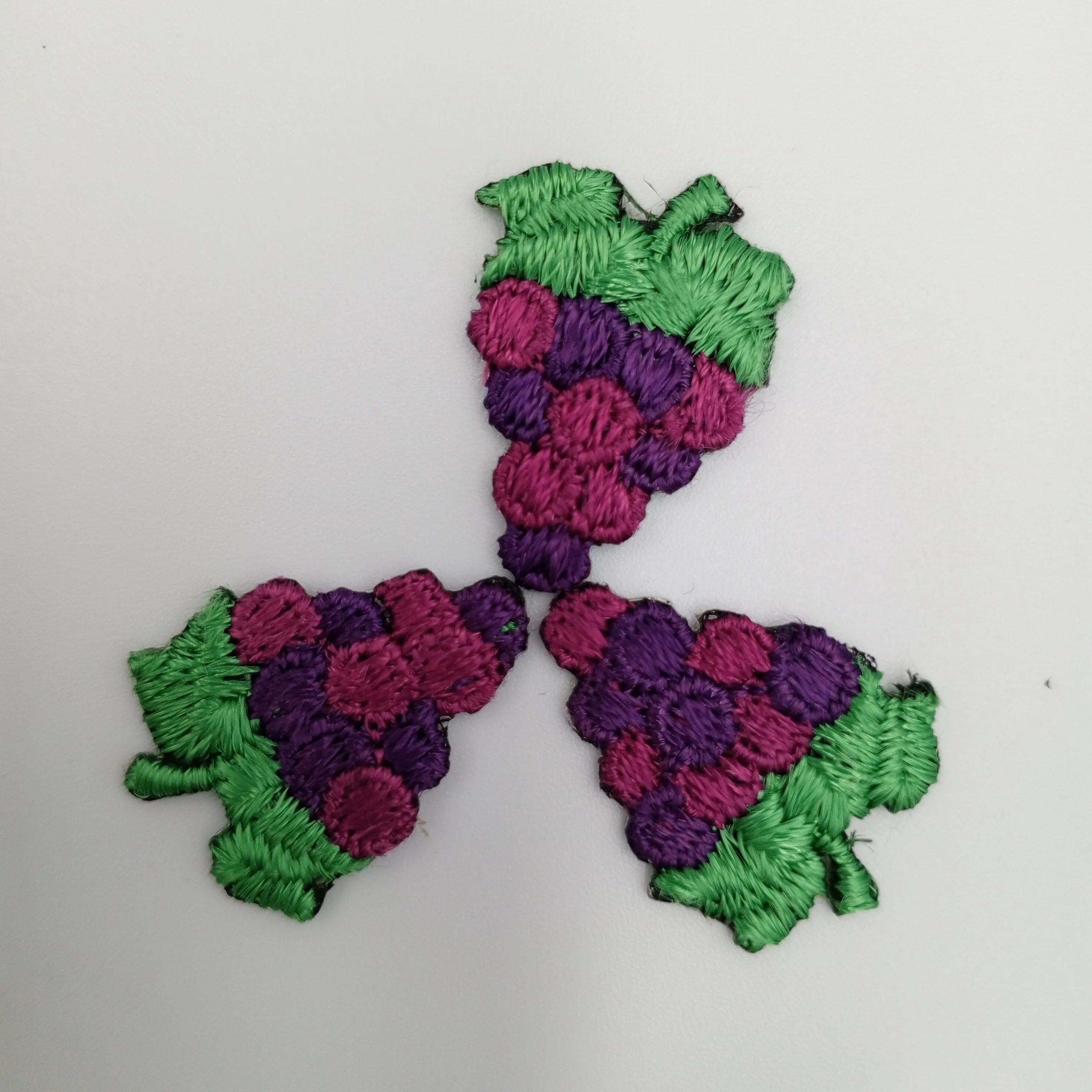 Iron on Grapevine Berries Patches Purple Berry Fruit Appliques Embroidery Grape Clusters Patch Motif Embellishments for Bags Jackets #358