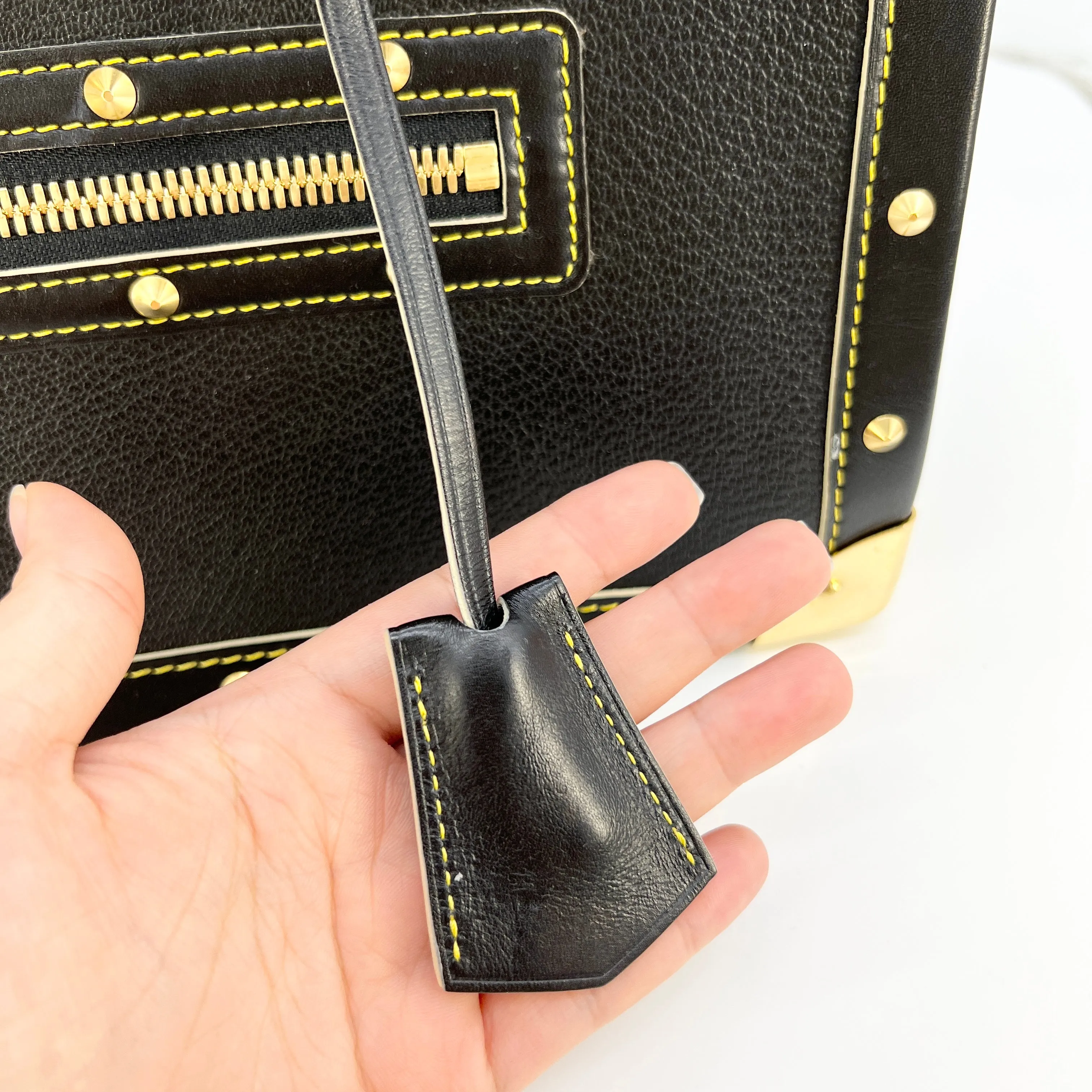 Louis Vuitton Suhali Le Fabuleux Handbag Leather Black [Guaranteed Authentic]