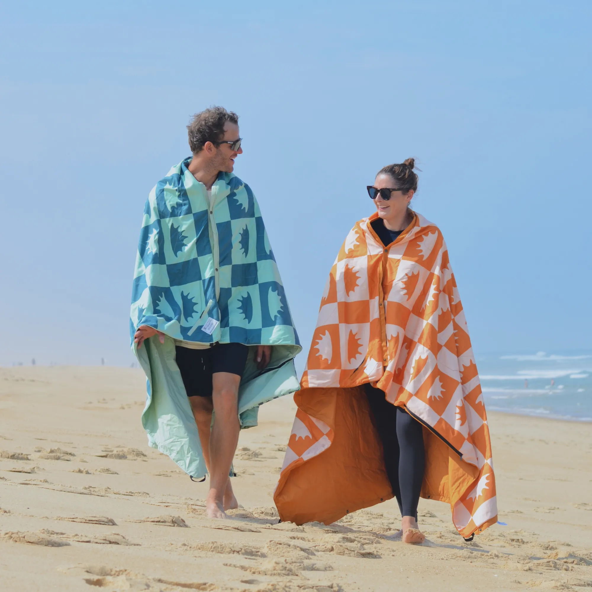VOITED Compact Picnic & Beach Blanket  - Cameo